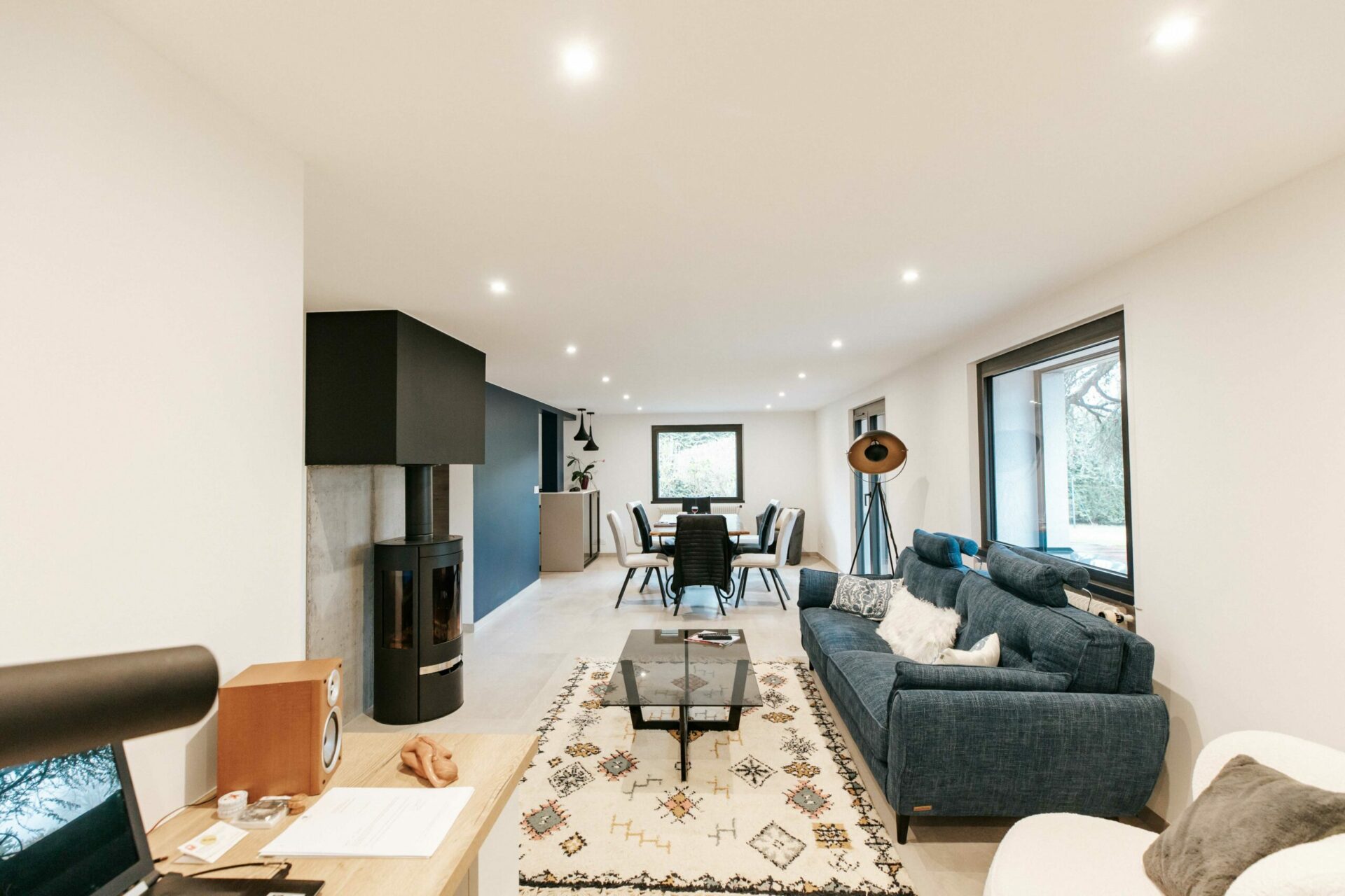 entreprise de rénovation Annecy cuisines, salle de bains et espace de vie sur mesure