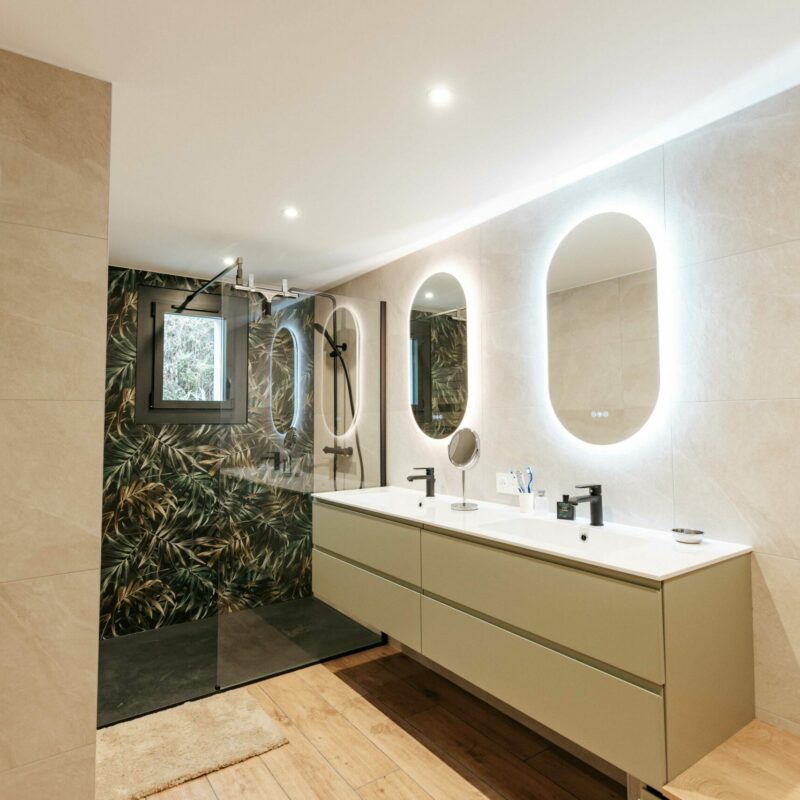 entreprise de rénovation Annecy cuisines, salle de bains et espace de vie sur mesure