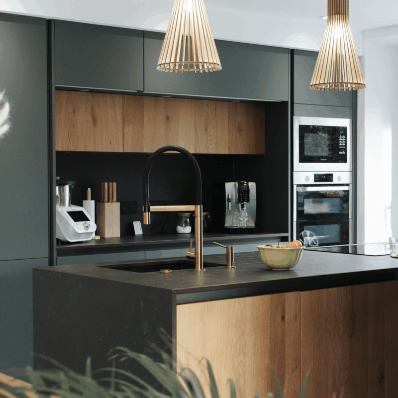 entreprise de rénovation Annecy cuisines, salle de bains et espace de vie sur mesure