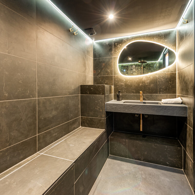 salle de bains à annecy style spa sur mesure par nuances creation